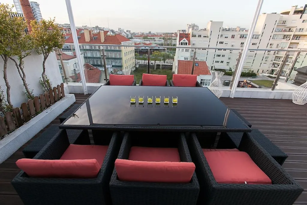 Charming Penthouse With Private Terrace Appartement Lissabon Portugal